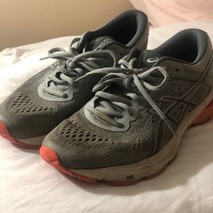 ASICS GT-1000 running sneakers